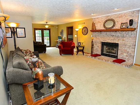 5th image of 560 Keeler Dr