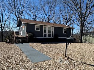 91 Ridge Rd, Eureka Springs, AR 72631