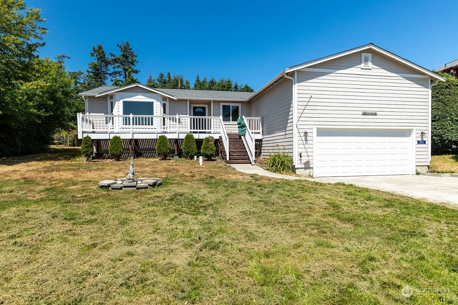 296 Perry Drive photo 1