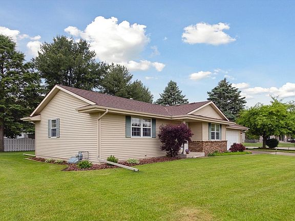 2nd image of 1125 Sentinel Dr