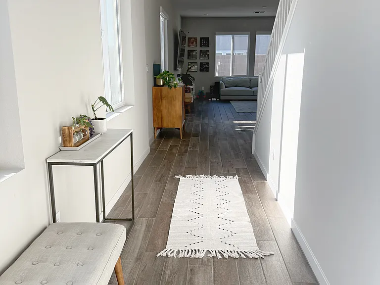 206 Seven Valleys Ct — Photo 2