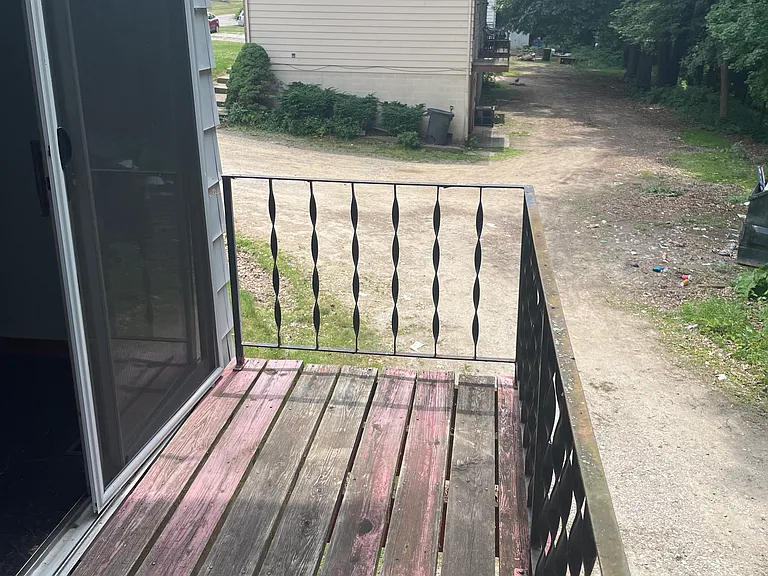 3864 Cottage Grove Rd — Photo 11