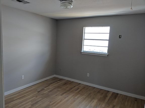 2nd image of 4513 Magazine St APT 3