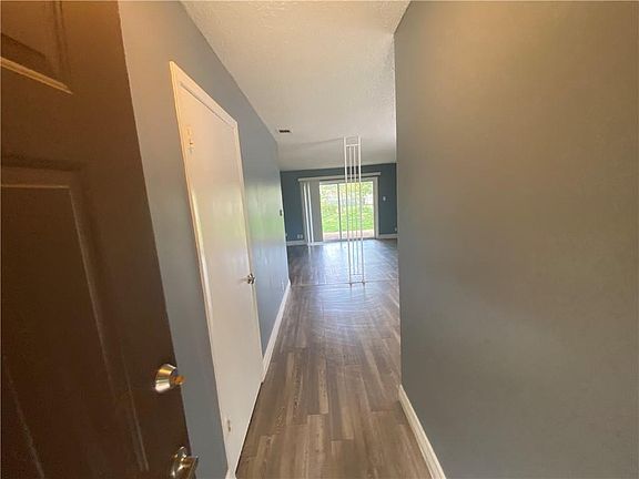 5th image of 11200 Renel Dr #B