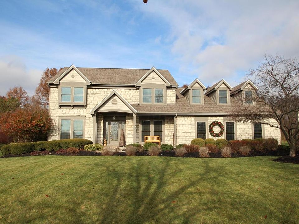 1st image of 7762 Laurelwood Dr NW
