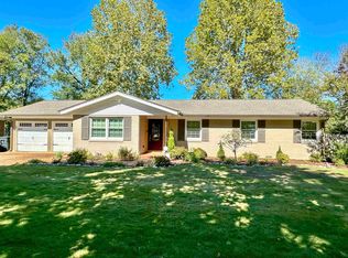 2013 Greenbrier Rd, Florence, AL 35630