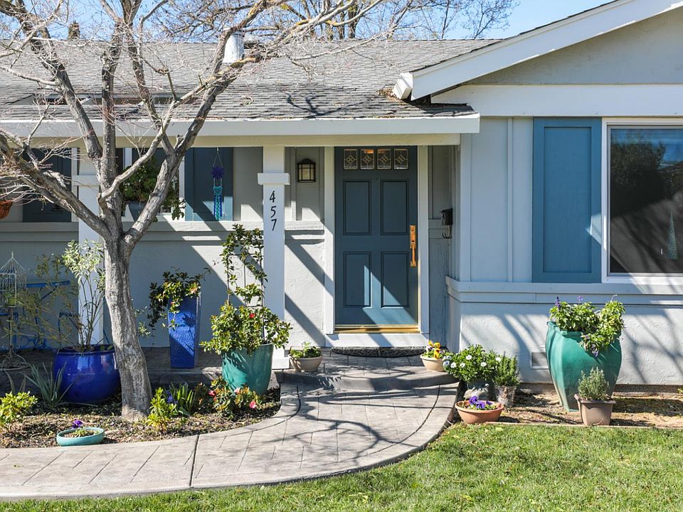 1st image of 457 Cypress Park Ct