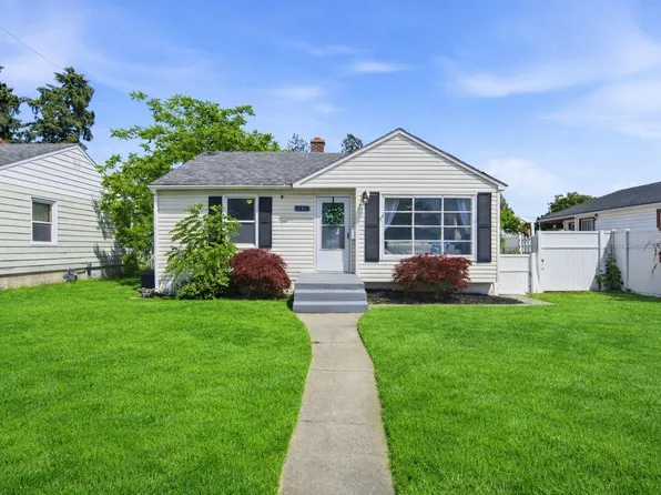 5128 N Belt St, Spokane, WA 99205