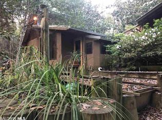 7121 Wolf Field Rd, Elberta, AL 36530