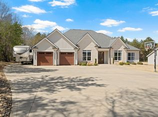 47 Wofford Rd, Taylors, SC 29687