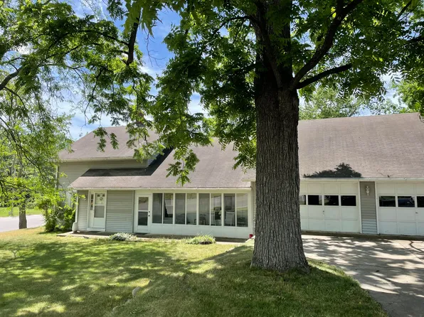 128 South St, Colon, MI 49040