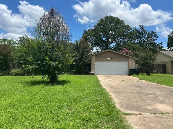 2805 Jennifer Dr, College Station, TX 77845