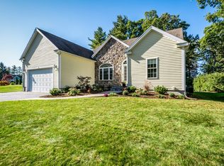 240 Mary Catherine Dr, Lancaster, MA 01523