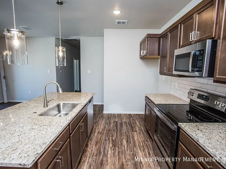 5865 Virginia Ave #1 — Photo 6