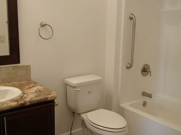 5th image of 1439 Equestrian Dr