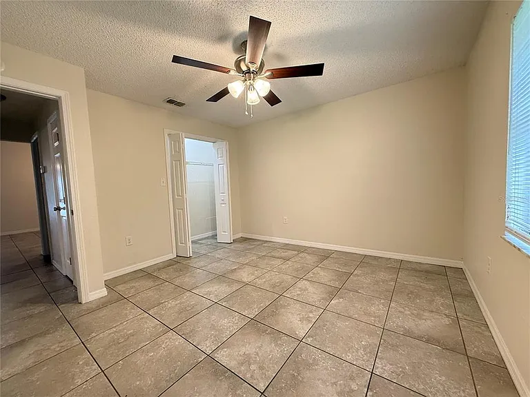 3136 Julia Ct — Photo 12