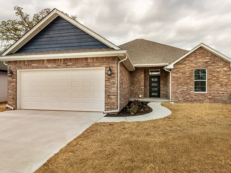2541 Fallview Dr — Photo 1