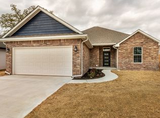 2541 Fallview Dr, Edmond, OK 73034