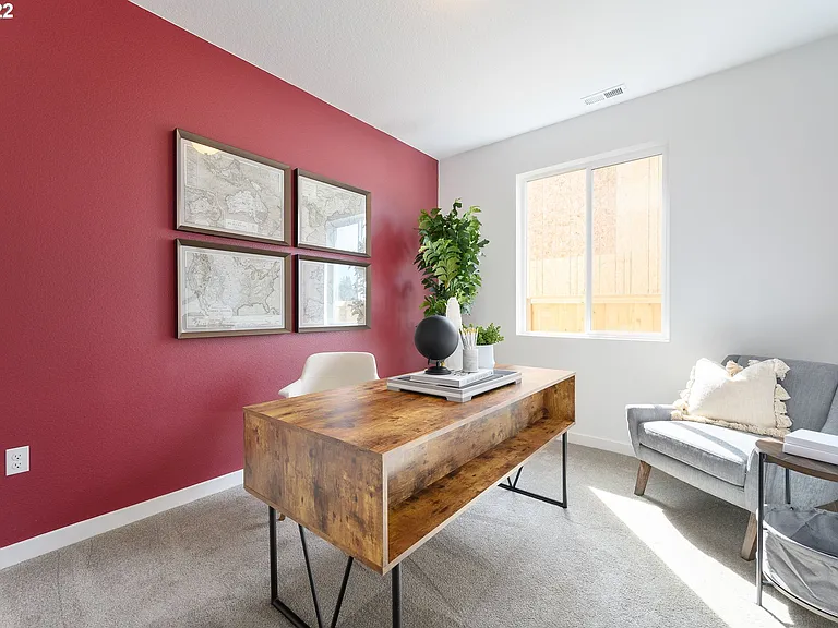 121 W 17th St — Photo 22