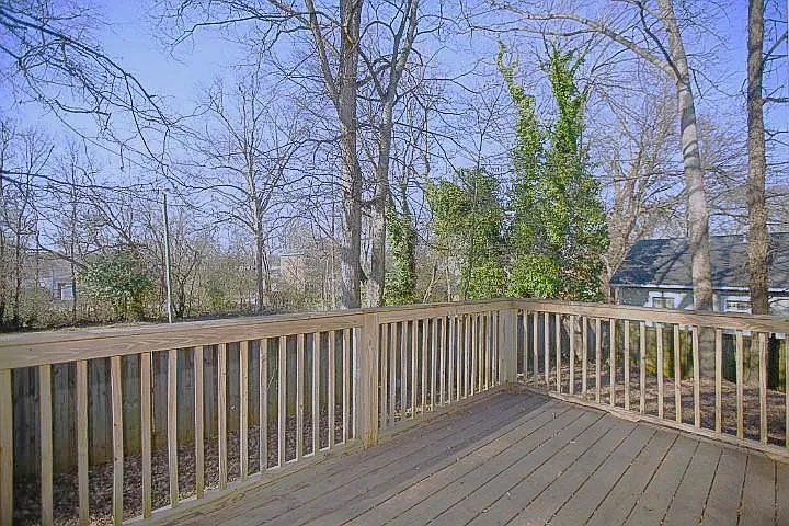 1285 Martin St SE — Photo 14
