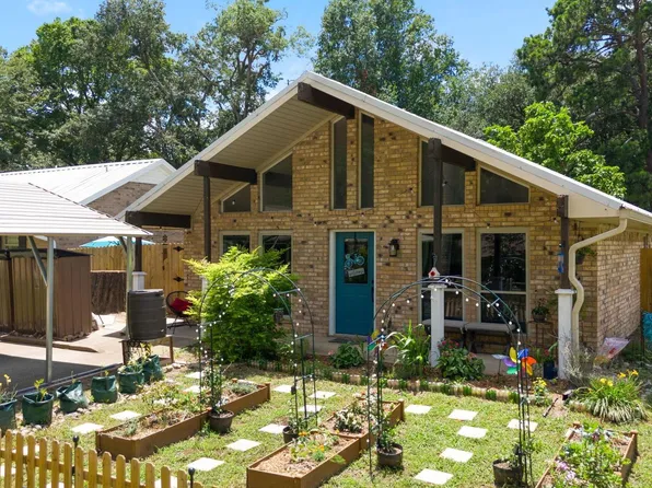 11085 Ingram St, Brownsboro, TX 75756