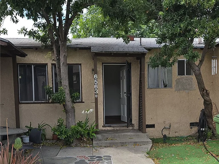 6561 Kester Ave — Photo 1