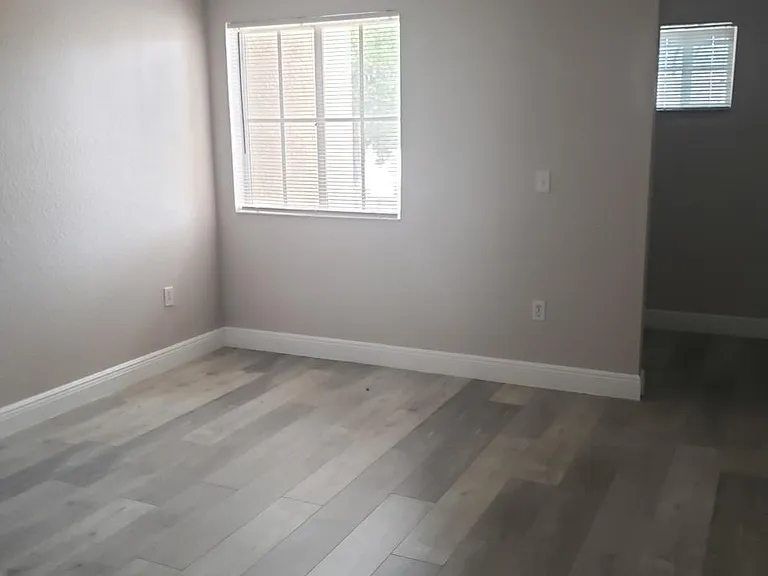 2574 Centergate Dr #201 — Photo 8