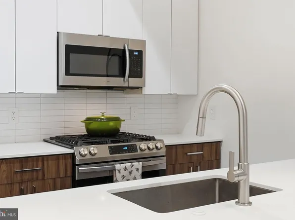 826 Upshur St NW #2, Washington, DC 20011