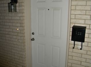 123 Highland Park Ct, Irving, TX 75061