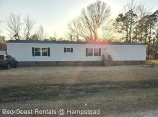 406 Cedar Ave, Hampstead, NC 28443