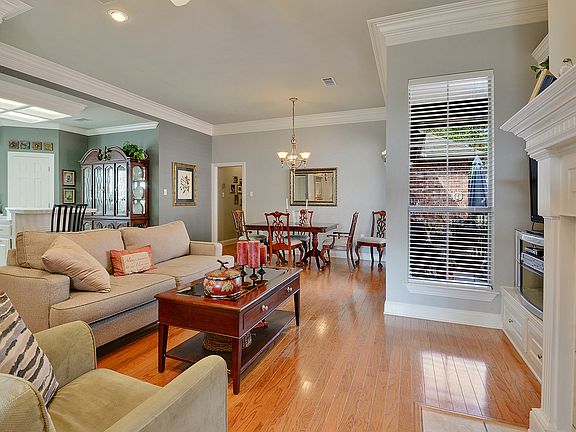 4th image of 10736 Woodland Oaks Dr