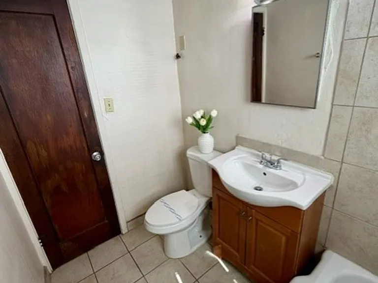 925 E Turney Ave — Photo 11