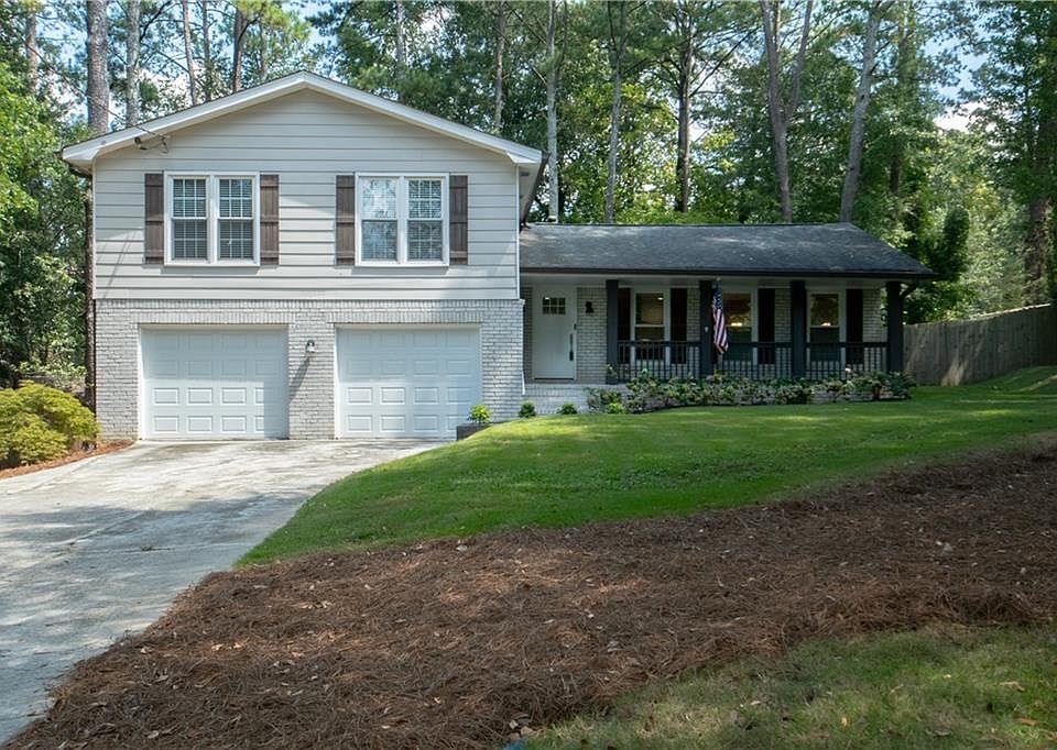 1st image of 102 Cross Gate Dr