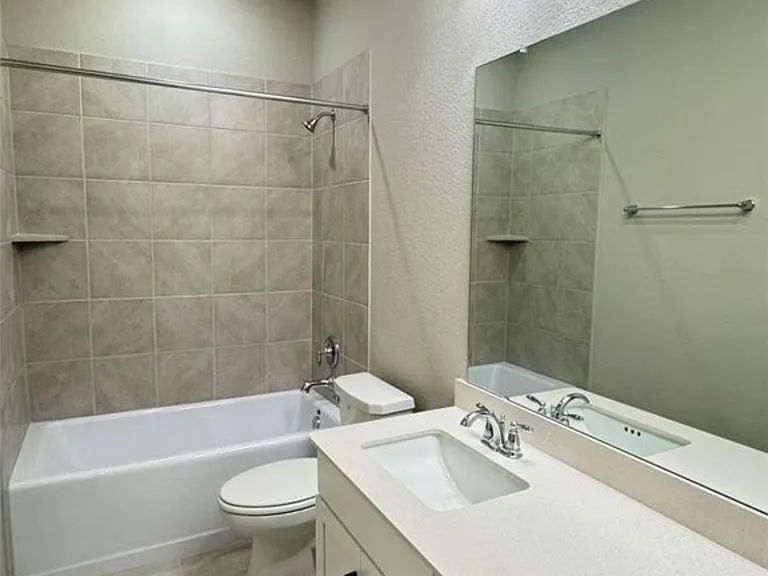 3010 Moonlit Mesa Ln — Photo 16