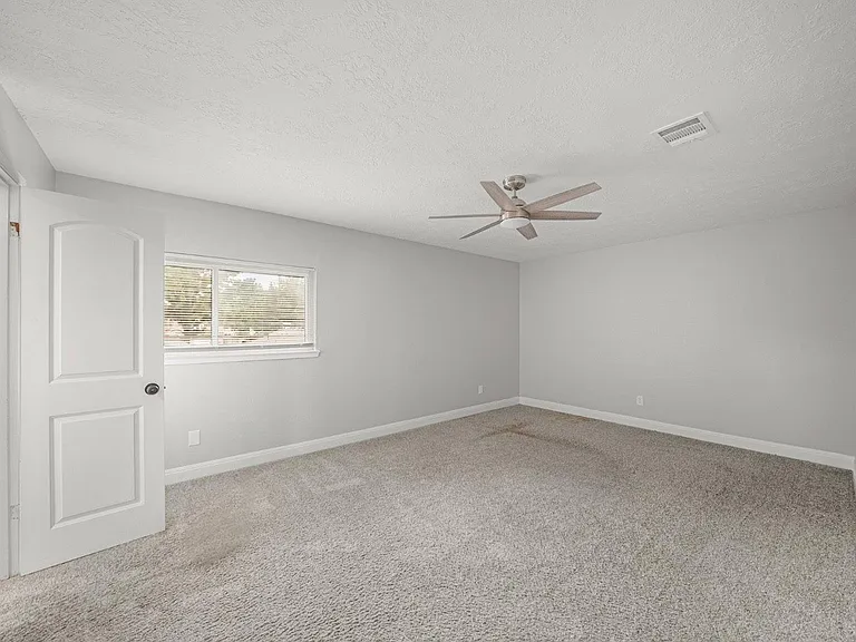 8611 Spruce Mill Dr — Photo 11