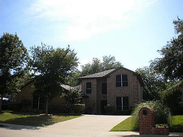 1st image of 979 Wisperwood Dr