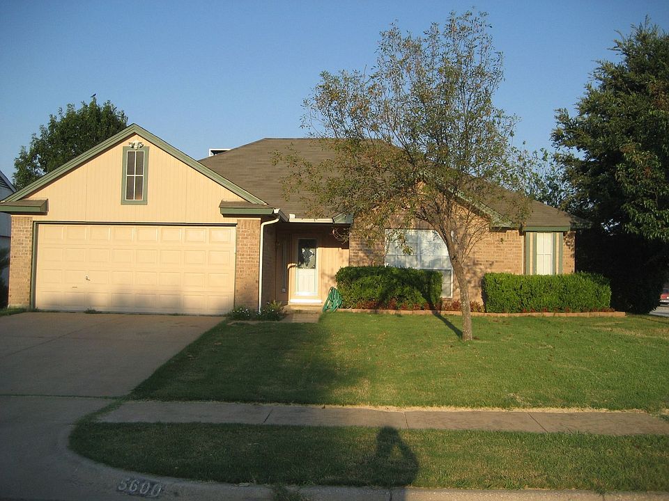 1st image of 5600 Santa Fe Trl