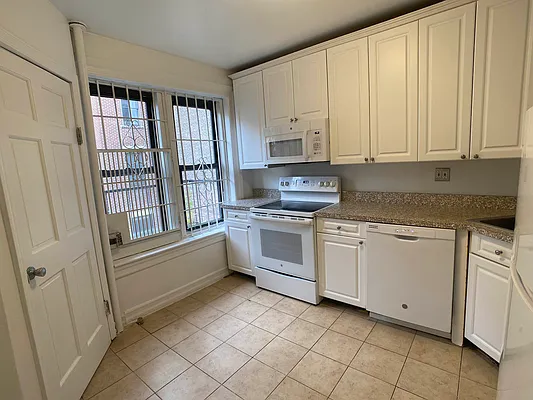 Rented by Tourma Realty LLC | media 21