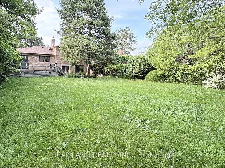53 Lloydminster Cres — Photo 25