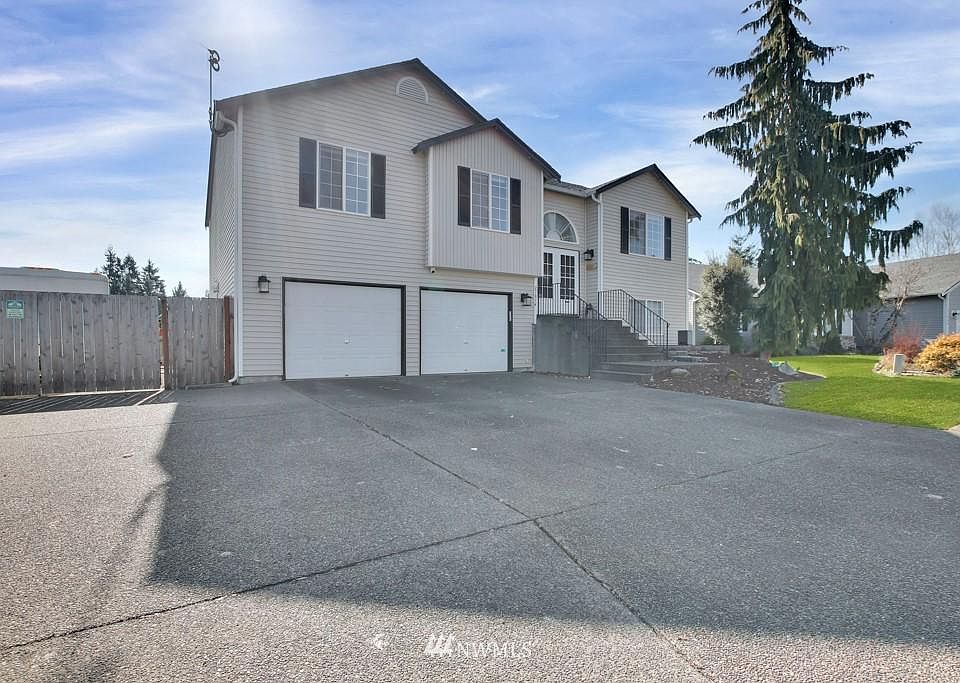 1st image of 21814 114th St E
