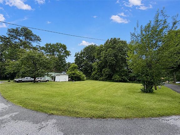 5th image of 1849 Old Concord Rd SE