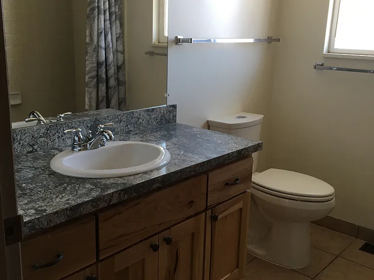 Juniper St — Photo 4