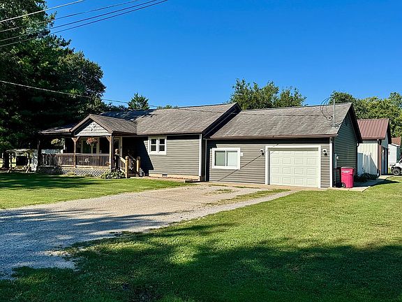 2nd image of 301 S Sara Ln