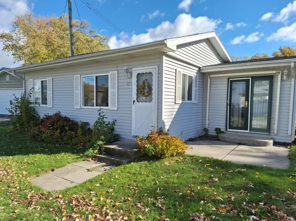 1857 Center Rd, Sebewaing, MI 48759