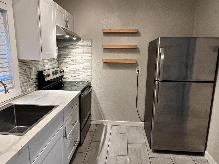 5009 NE Hazel Dell Ave #4 — Photo 2
