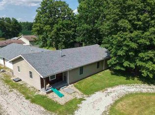 2976 W Rose Hill Ln, Rosedale, IN 47874