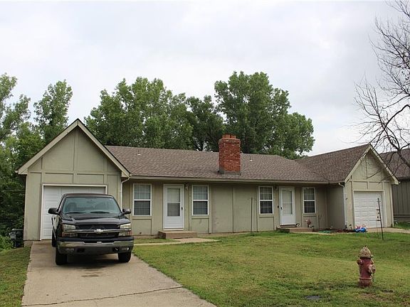 4th image of 5516 Crest Dr #18
