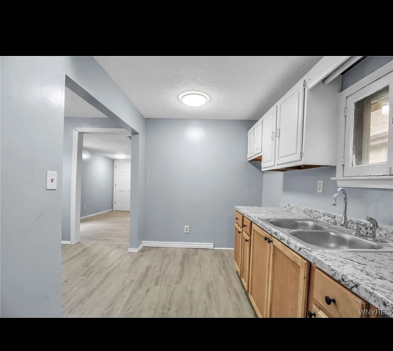 2 bed, 850 sqft, $1,200 — Photo 2
