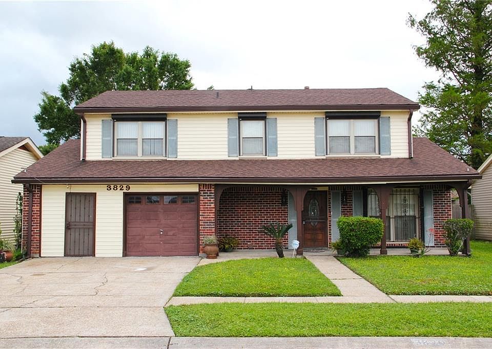 1st image of 3829 N Deerwood Dr