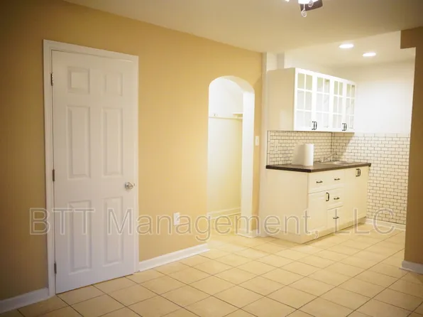 806 Houston Ave APT 4, Takoma Park, MD 20912